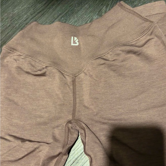 BUFFBUNNY Snatched Seamless Leggings in Mocha Berry - Picture 4 of 4